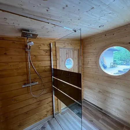 Evasion Et Nyaraló Saint-Léonard