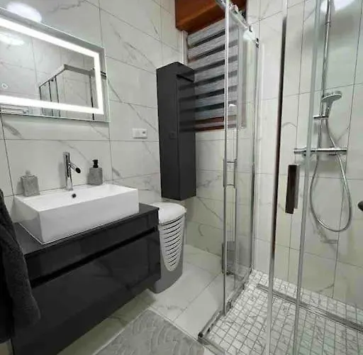 Evasion Et Prázdninový dům